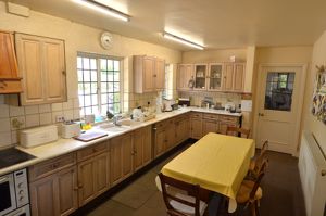 Kitchen- click for photo gallery